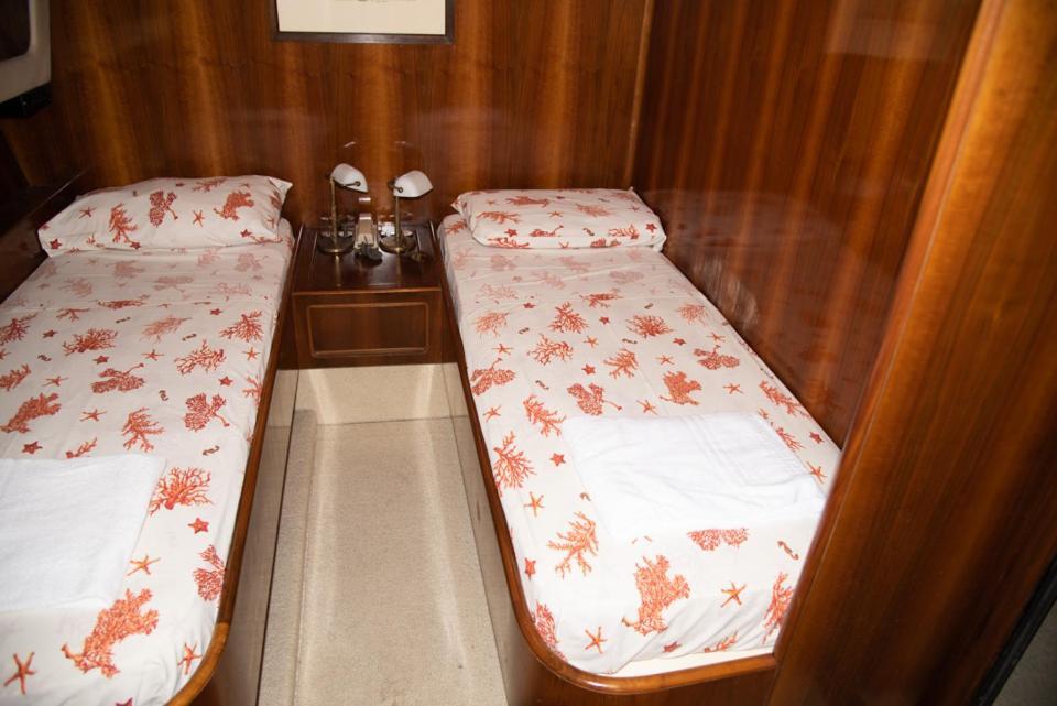 Bateau-hôtel Riviera Boat *